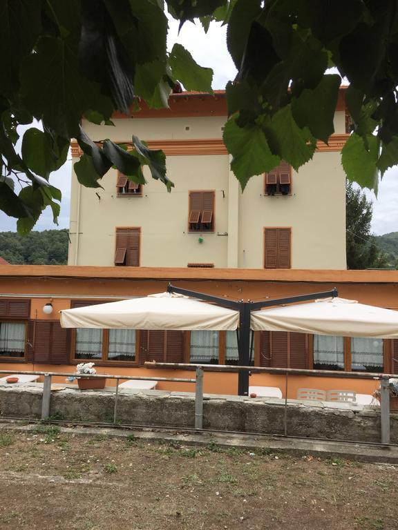 Albergo Chiara Savignone Exterior foto